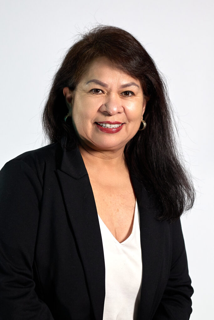 Albina Robledo headshot