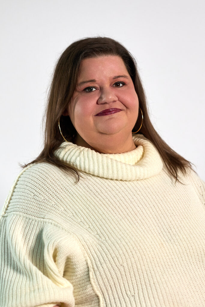 Peggy Silva headshot