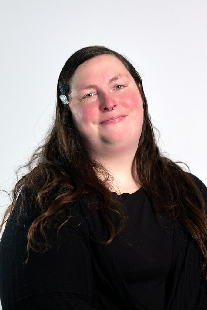 Sarah Mac Kenzie headshot